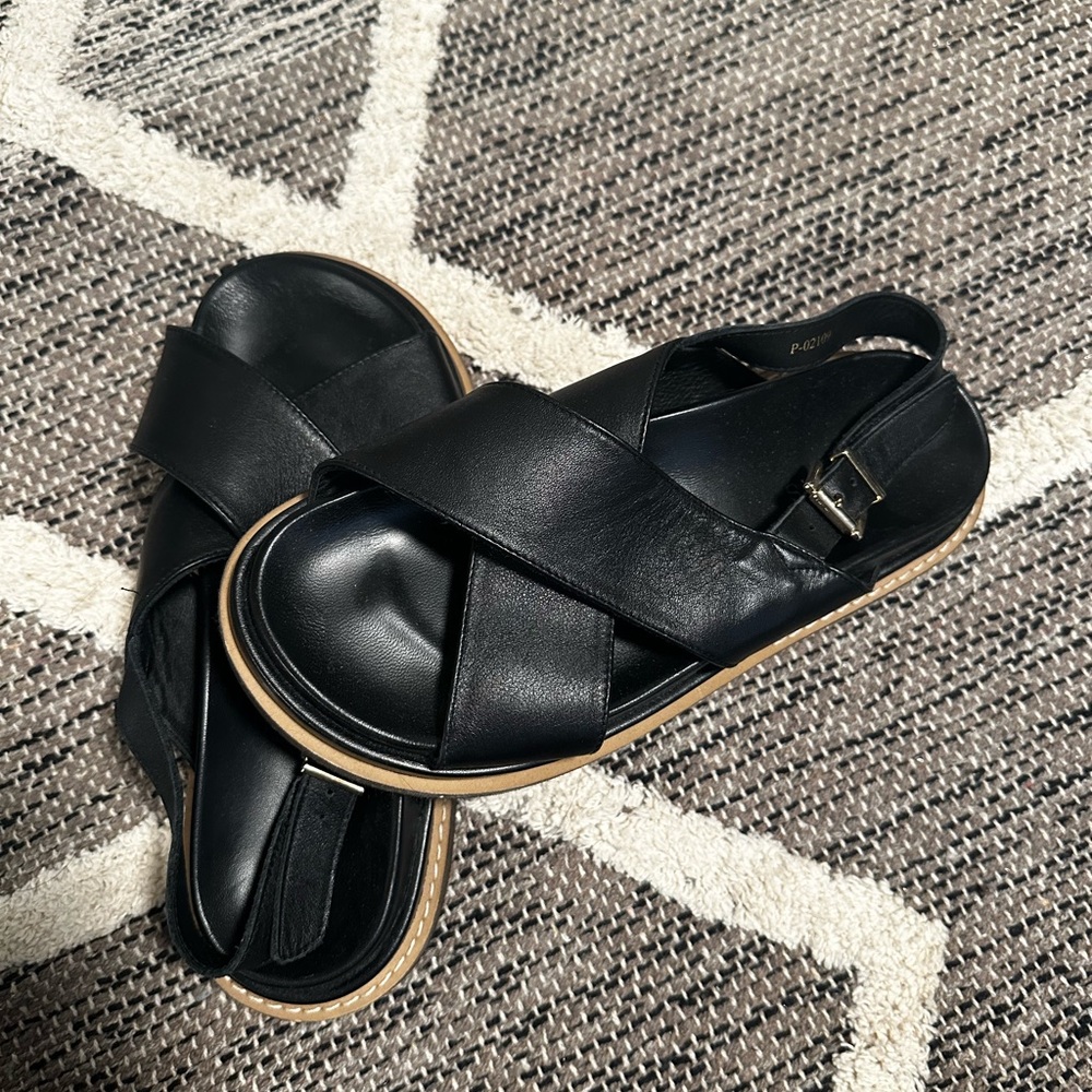 Aloha’s marshmallow sandals make a reasonable offer.